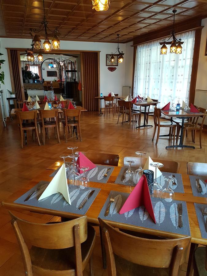 Hotel De La Gare, Vendlincourt Kültér fotó