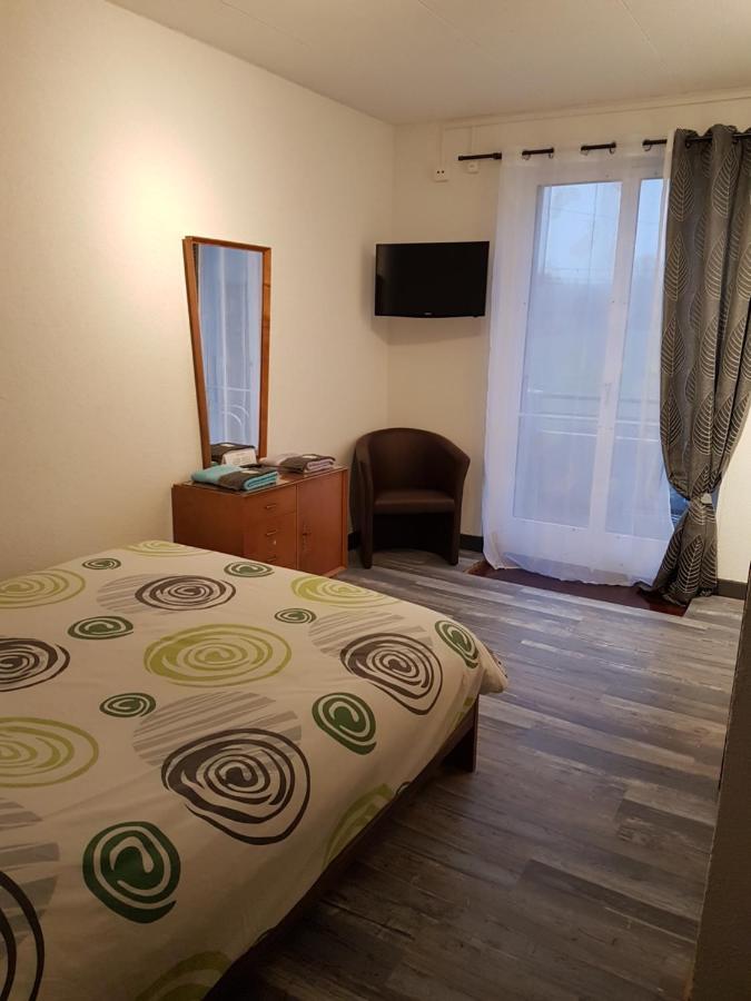 Hotel De La Gare, Vendlincourt Kültér fotó