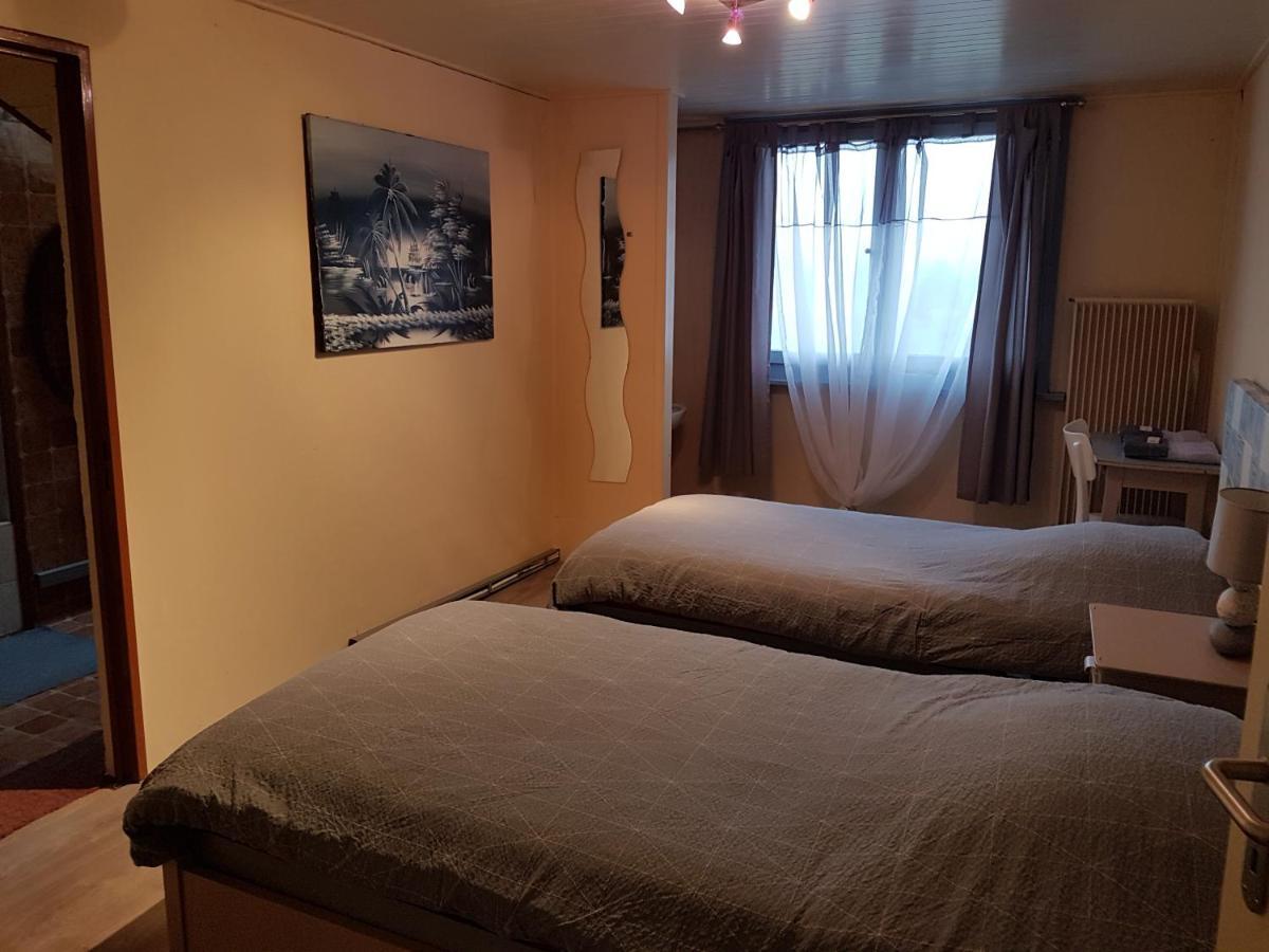 Hotel De La Gare, Vendlincourt Kültér fotó